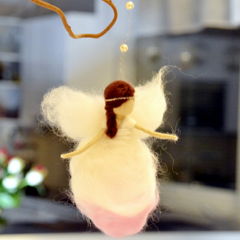 Enkeli (Valkoinen/Vaaleanpunainen)