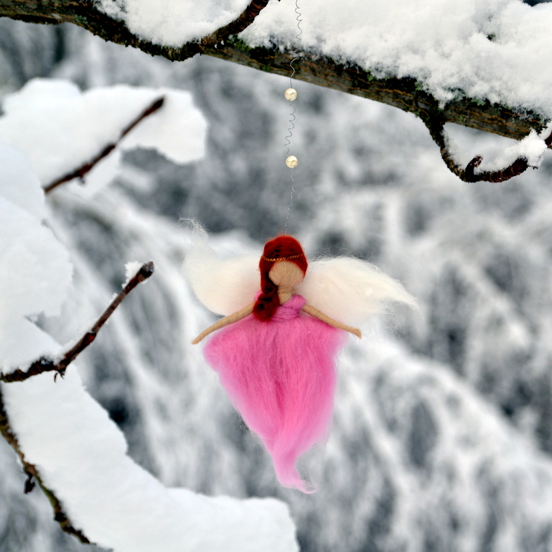 Enkeli (Vaaleanpunainen)