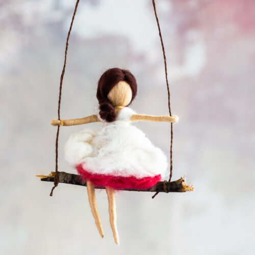 Keinuva keiju "Haave" Vadelmanpunainen